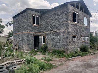 Часть дома · 3 комнаты · 80 м² · 6 сот., Пришахтинск, Серикбаева 126 за 10 млн ₸ в Караганде, Алихана Бокейханова р-н