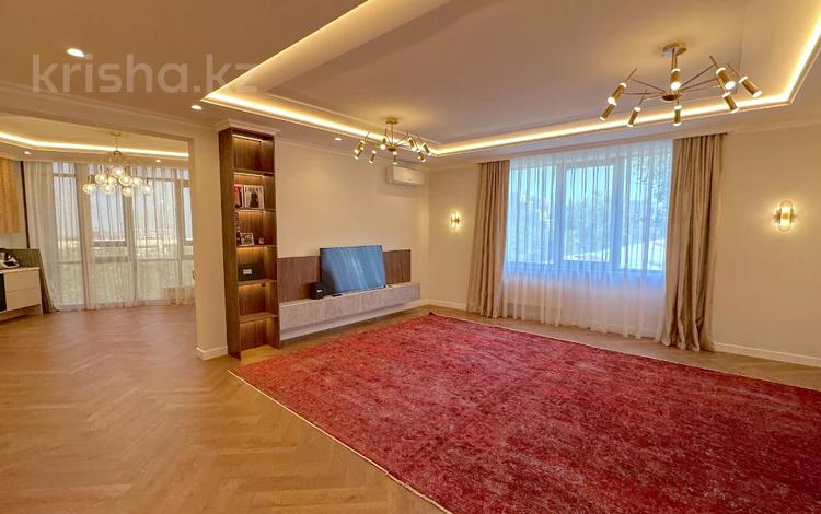 4-комнатная квартира · 160 м² · 5/10 этаж, Аль-Фараби 110 е — Есть видеообзор за 199.9 млн ₸ в Алматы, Медеуский р-н — фото 4