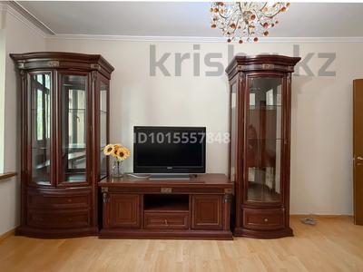 4-бөлмелі пәтер · 89.3 м² · 2/5 қабат, Ауэзова 69 — ЦЕНТР!!!, бағасы: 80 млн ₸ в Алматы, Алмалинский р-н