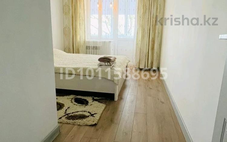 1-комнатная квартира · 70 м² · 4/5 этаж, мкр Северо-Восток 2 за 10 000 ₸ в Уральске — фото 10