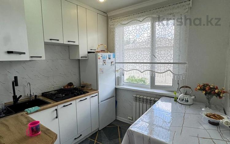3-бөлмелі пәтер · 62 м² · 5/5 қабат, строитель 37, бағасы: 17 млн ₸ в Уральске — фото 2