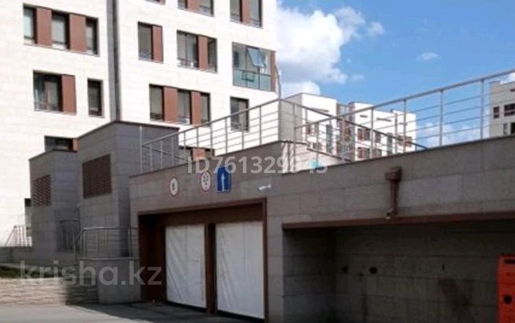 Паркинг · Кабанбай батыра 60 — MegaSilkWay за 2 000 〒 в Астане, Есильский р-н — фото 2