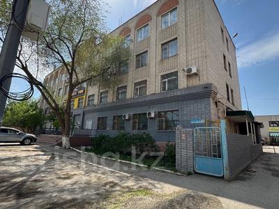 Продажа коммерческой недвижимости в Актюбинской обл.: Свободное назначение, офисы, общепит, бани, гостиницы и зоны отдыха, образование · 1500 м² за 230 млн 〒 Свободное назначение, офисы, общепит, бани, гостиницы и зоны отдыха, образование · 1500 м² за 230 млн 〒 в Актобе