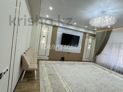 Продажа квартир в Мангистауской обл.: 2-комнатная квартира · 110 м² · 4 этаж, 16-й мкр 85 за 42.9 млн 〒 2-комнатная квартира · 110 м² · 4 этаж, 16-й мкр 85 за 42.9 млн 〒 в Актау