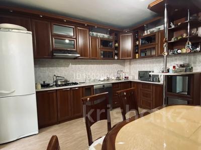 3-комнатная квартира · 100 м² · 4/5 этаж, Жамбыла 196а за 48 млн 〒 в Петропавловске