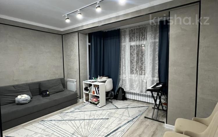 2-комнатная квартира · 64 м² · 5/6 этаж, мкр Жана Орда 15 за 300 000 ₸ в Уральске — фото 2