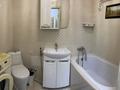 2-комнатная квартира · 60 м² · 10/16 этаж, мкр Новый Город, Республика 40 за 20 000 ₸ в Караганде, Казыбек би р-н — фото 12