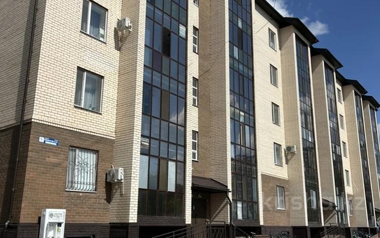 3-бөлмелі пәтер · 80 м² · 5/5 қабат, Юго-Восток ш/а., Муканова 49/6, бағасы: 30 млн ₸ в Караганде, Казыбек би р-н — фото 2