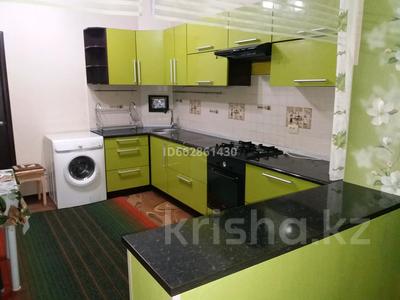 Аренда квартир посуточно в Алматы: 1-комнатная квартира · 42 м² · 4/5 этаж, мкр Айнабулак-2 за 15 000 〒 1-комнатная квартира · 42 м² · 4/5 этаж, мкр Айнабулак-2 за 15 000 〒 в Алматы, Жетысуский р-н