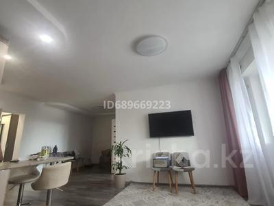 2-комнатная квартира · 55 м² · 10/10 этаж, мкр Аксай-5, Мкр Аксай, Б. Момышулы 25 за 40 млн ₸ в Алматы, Ауэзовский р-н
