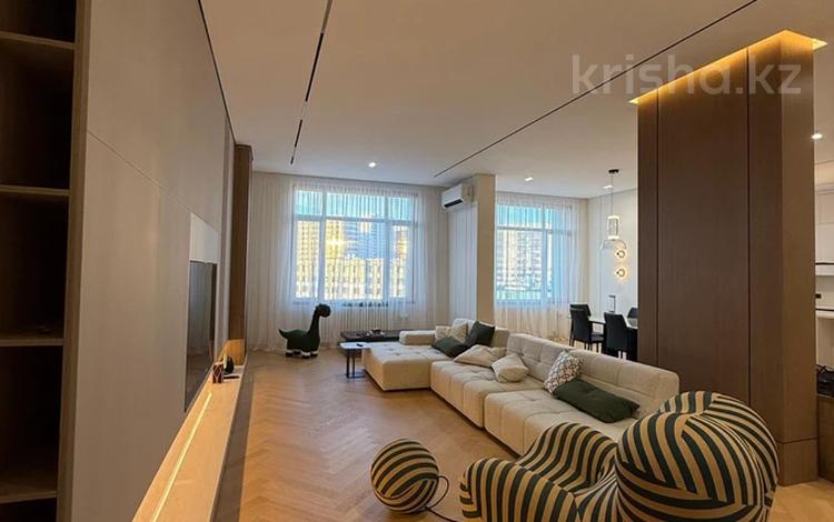 5-комнатная квартира · 220 м², Аскар Токпанов 22 за 2 млн 〒 в Астане, Алматы р-н — фото 2