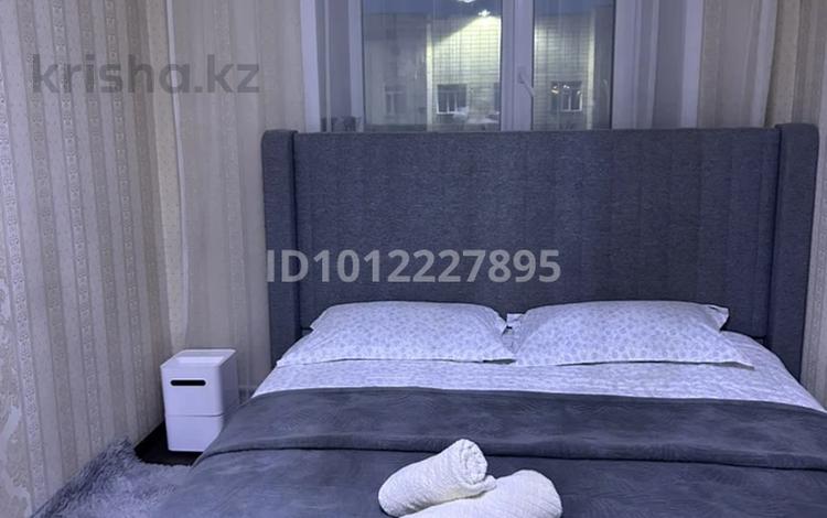 3-комнатная квартира · 61 м² · 5/5 этаж, ул. Ауельбекова 95 за 25 000 ₸ в Кокшетау — фото 2
