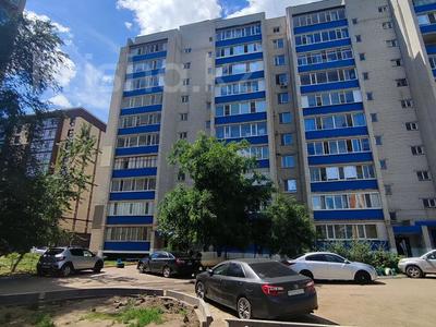 2-комнатная квартира · 60 м² · 4/10 этаж, Женис 7 — Азия Молл за 150 000 〒 в Уральске
