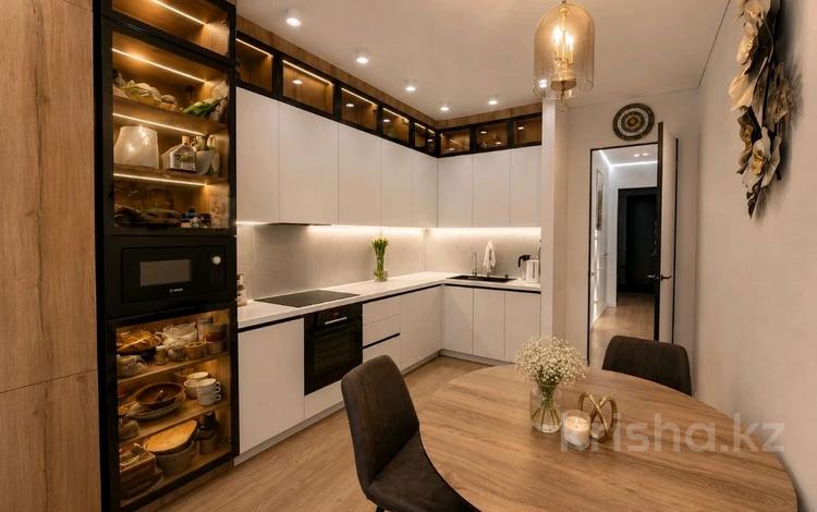 3-комнатная квартира · 100 м² · 13/21 этаж, ДОСТЫК 8 за 97.3 млн ₸ в Астане, Есильский р-н — фото 2