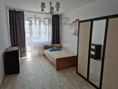 2-комнатная квартира · 66 м² · 3/16 этаж, мкр Городской Аэропорт, Бауыржан Момышұлы 24 за 230 000 ₸ в Караганде, Казыбек би р-н