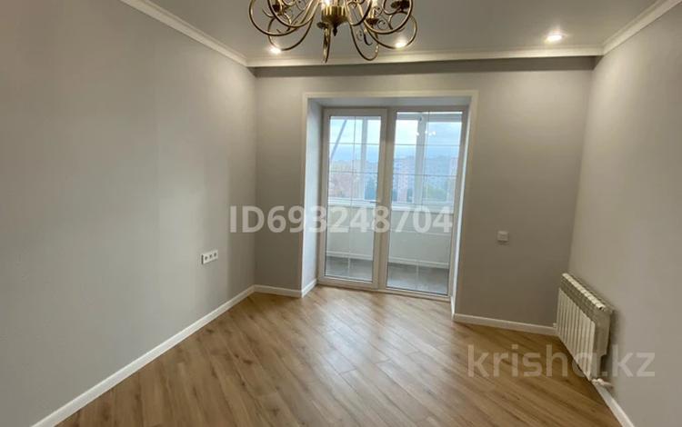 3-бөлмелі пәтер, 122.7 м², 9/10 қабат, Скоробогатова 65/1, бағасы: 45 млн 〒 в Уральске — фото 2