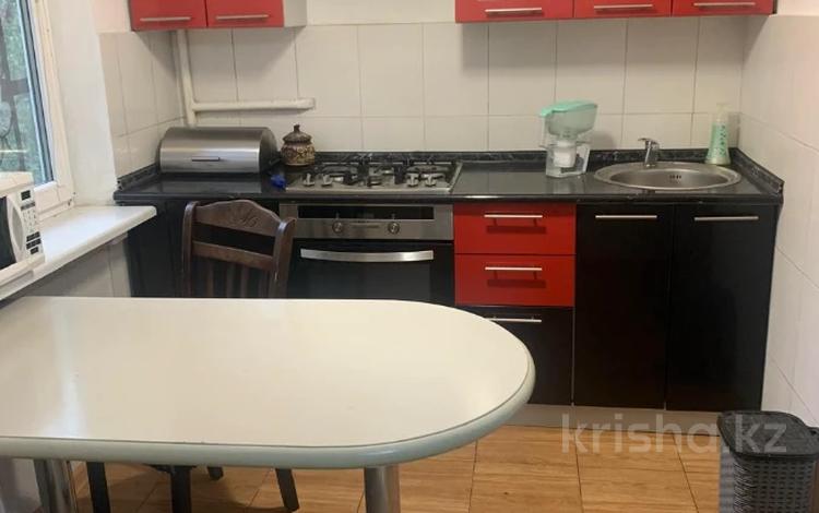 3-комнатная квартира · 54 м² · 4/5 этаж, мкр Тастак-2 10 за 300 000 ₸ в Алматы, Алмалинский р-н — фото 11