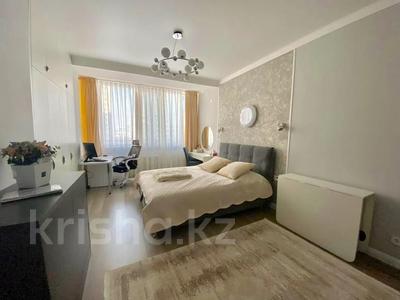 3-бөлмелі пәтер, 110 м², 5/25 қабат, Абиша Кекилбайулы 270, бағасы: 80 млн 〒 в Алматы, Бостандыкский р-н