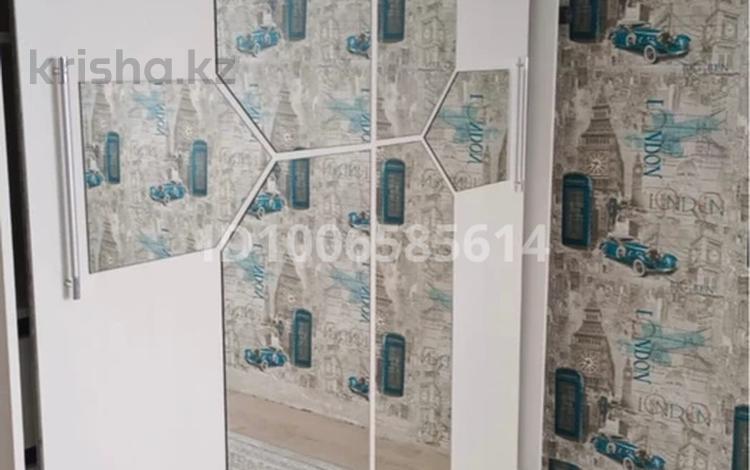 3-бөлмелі пәтер · 62 м² · 8/9 қабат, Курмангазы 173, бағасы: 150 000 ₸ в Уральске, мкр Школьник — фото 2