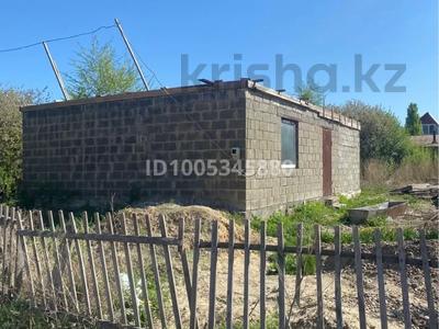 Отдельный дом · 3 комнаты · 80 м² · 6 сот., Малиновая за 3 млн 〒 в Усть-Каменогорске, Меновное