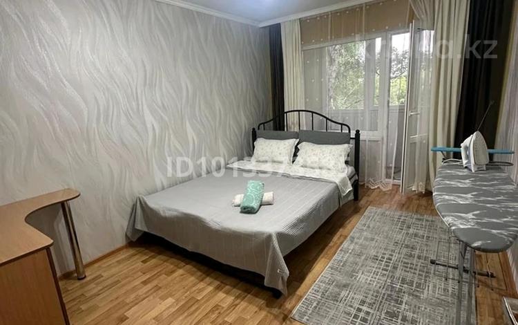 2-бөлмелі пәтер · 55 м² · 4/5 қабат, Сатпаева 12/3 — ТД Достык, ТД Альхан, Магнум, Ресторан КШТ, Столовое Оливье, бағасы: 16 000 ₸ в Усть-Каменогорске — фото 2