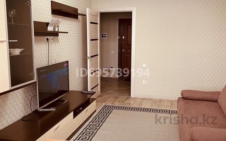 1-комнатная квартира, 50 м², 7/10 этаж, Сазда-1, Газизы Жубановой — Санкибай Газизы Жубанова за 21 млн 〒 в Актобе, Сазда-1 — фото 2