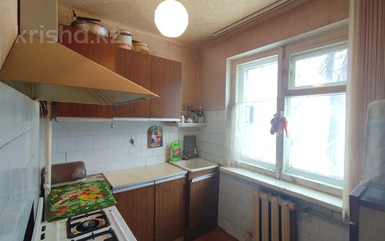 3-бөлмелі пәтер · 57 м² · 2/5 қабат, Б. момышулы, бағасы: 9 млн ₸ в Темиртау — фото 2