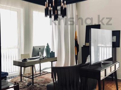 2-бөлмелі пәтер · 150 м² · 1/3 қабат, Аль- Фараби 116, бағасы: 1.8 млн ₸ в Алматы, Бостандыкский р-н
