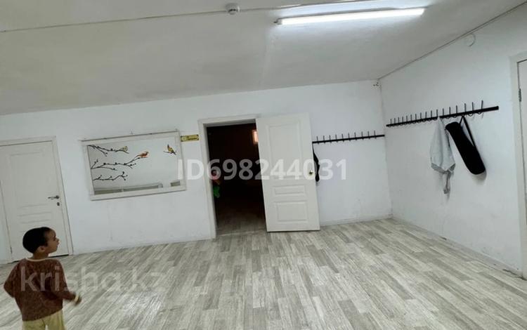 Жеке үй · 16 бөлме · 850 м² · 10 жүзд., 24-ш/а. 7 — Дарын, бағасы: 2 млн ₸ в Актау, 24-й мкр — фото 2