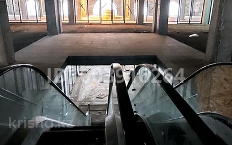 Офисы, магазины и бутики, салоны красоты, медцентры и аптеки · 84 м² за 45 млн ₸ в Актау, 17-й мкр — фото 6