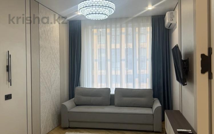 1-комнатная квартира · 40 м² · 8/14 этаж, Бухар Жырау 33 за 280 000 ₸ в Астане, Есильский р-н — фото 2