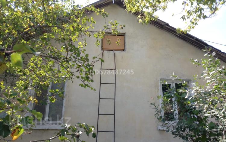 Отдельный дом · 3 комнаты · 80 м² · 15 сот., Заводской переулок 3 — Би Боранбая за 7 млн ₸ в Семее — фото 2