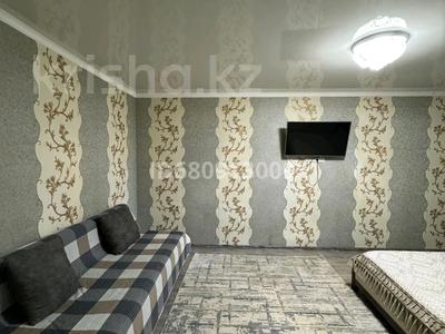 1-комнатная квартира, 38 м², 2/5 этаж посуточно, Жансугурова 73 / 85 за 8 000 〒 в Талдыкоргане