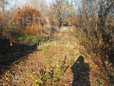 Жер телімі · 27 сотық, мкр Алатау (ИЯФ) — Район городской поликлиники Алатау, бағасы: 50 млн 〒 в Алматы, Медеуский р-н