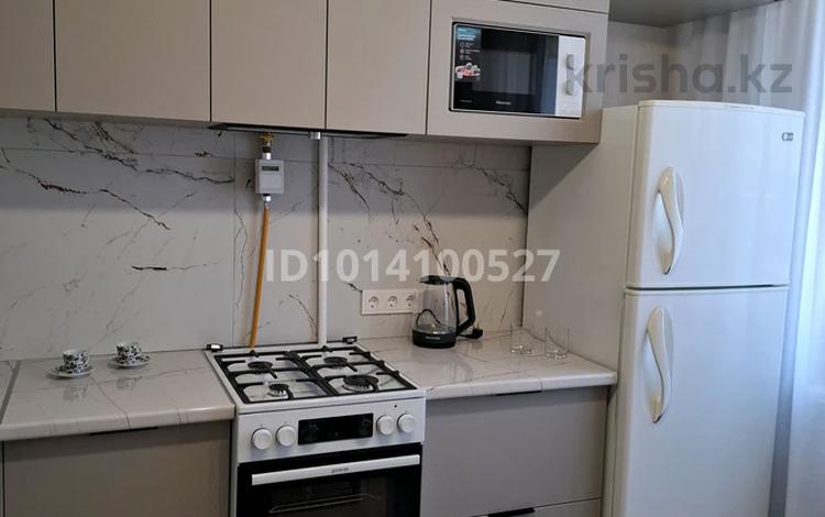 2-комнатная квартира · 53 м² · 8/9 этаж, мкр Юго-Восток, Камали Дуйсембекова 67 за 27 млн ₸ в Караганде, Казыбек би р-н — фото 2