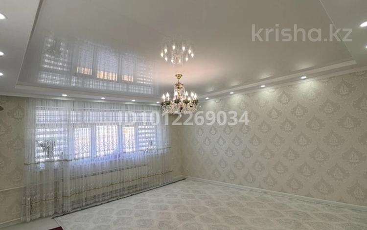 3-бөлмелі пәтер · 82 м² · 2/4 қабат, Көктем ш.а. 46, бағасы: 26 млн ₸ в Жанаозен — фото 2