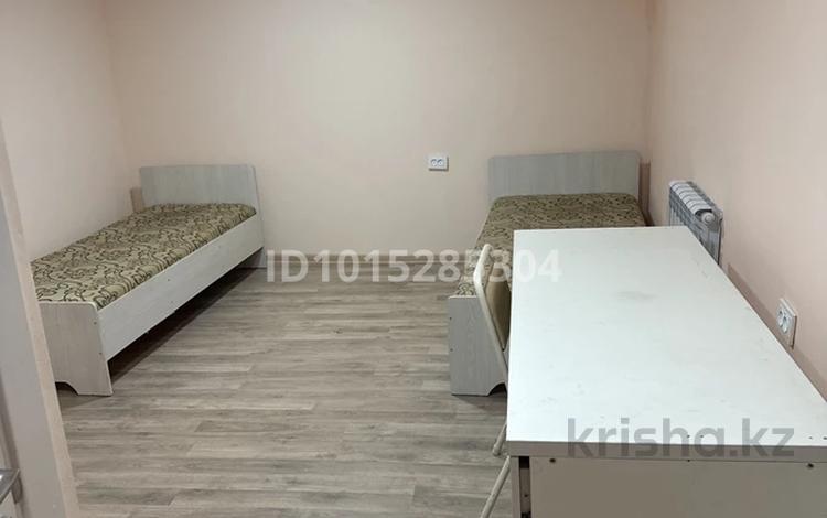 1 бөлме · 80 м² · 1/3 қабат, Самал ш/а. 6 — Достык Плаза . Жолдасбекова, бағасы: 100 000 ₸ в Алматы, Медеуский р-н — фото 2