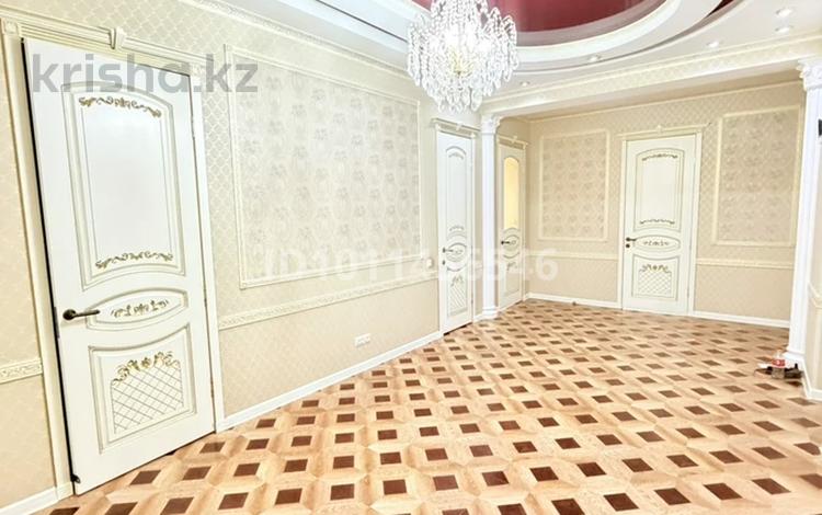 3-бөлмелі пәтер · 138 м² · 8/12 қабат, 17-й мкр 7, бағасы: 57 млн ₸ в Актау — фото 2