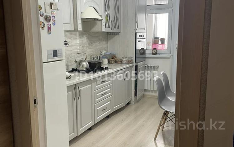 3-бөлмелі пәтер · 82 м² · 5/7 қабат, мкр Акжайык 69/34 — Жк жас отау, бағасы: 40.3 млн ₸ в Шымкенте, Абайский р-н — фото 2