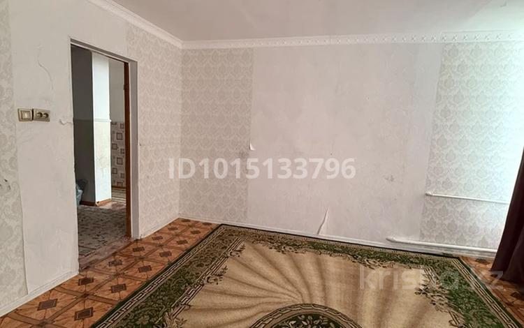 3-бөлмелі пәтер · 60 м² · 1/2 қабат, Геолог -ш/а., Аккулова — возле конечеая остановки, бағасы: 14 млн ₸ в Атырау, мкр Геолог — фото 2