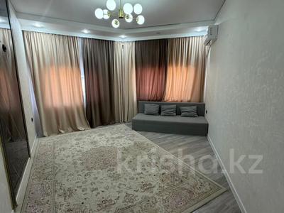 2-комнатная квартира · 60 м² · 8/8 этаж, 19-й мкр 45, 45/1, 45/2, 45/3 за 18.5 млн ₸ в Актау