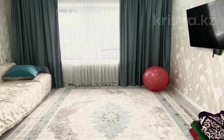 4-бөлмелі пәтер · 76.6 м² · 1/9 қабат, 19-шағынаудан, бағасы: 23.5 млн ₸ в Караганде, Алихана Бокейханова р-н — фото 2