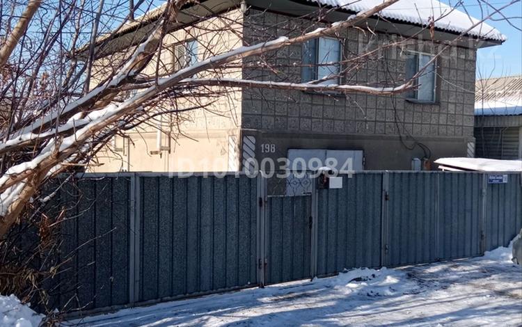 Отдельный дом · 4 комнаты · 200 м² · 6 сот., Тыныбаева 198 — Тыныбаева талкибаева ЦЕНТР за 40 млн ₸ в Талдыкоргане — фото 16
