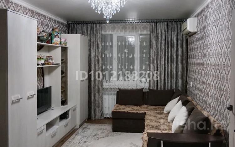 2-комнатная квартира · 44.2 м² · 1/5 этаж, мкр 5 102/1 за 14.2 млн ₸ в Актобе — фото 2
