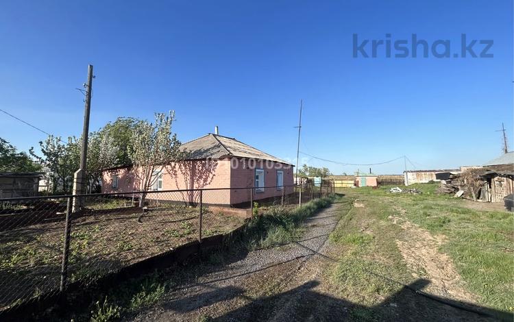 Жеке үй · 2 бөлме · 50 м² · 17 сот., Момышулы 157, бағасы: 12 млн ₸ в Аксу — фото 2