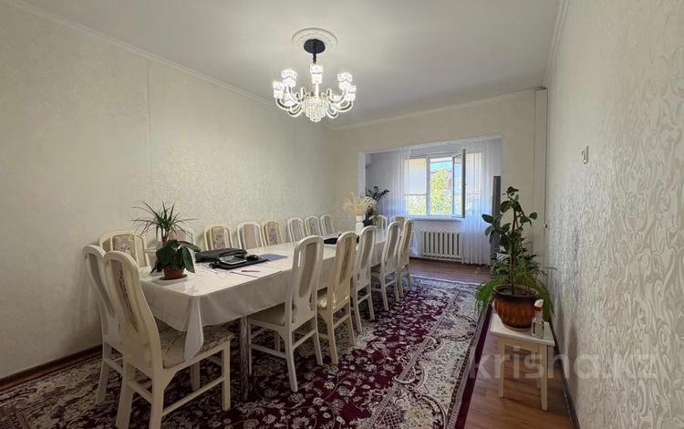 4-бөлмелі пәтер · 86.2 м² · 4/5 қабат, восток, бағасы: 30 млн ₸ в Шымкенте — фото 2