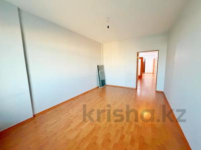 3-комнатная квартира · 98 м² · 13/23 этаж, Валиханова 5 за 36.3 млн ₸ в Астане, р-н Байконур