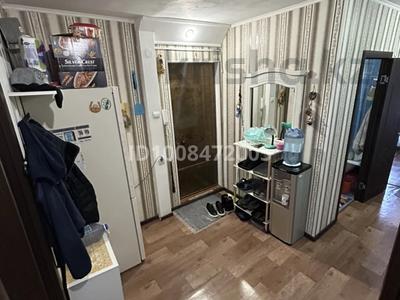 3-бөлмелі пәтер · 62.5 м² · 5/5 қабат, Строитель ш/а., Абулхаир хана 157 — остоновка Циалковского, бағасы: 20 млн ₸ в Уральске, мкр Строитель