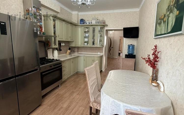 3-комнатная квартира · 120.7 м² · 4/8 этаж, Санкибай батыра 72 К к 2 за 46 млн ₸ в Актобе — фото 10