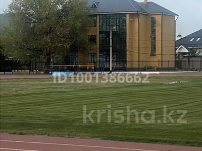 Продажа квартир в Западно-Казахстанской обл.: 4-комнатная квартира · 183 м² · 1/3 этаж, Стадионый переулок 1 — Ахмедияр Хусаинова за 67 млн 〒 4-комнатная квартира · 183 м² · 1/3 этаж, Стадионый переулок 1 — Ахмедияр Хусаинова за 67 млн 〒 в Уральске